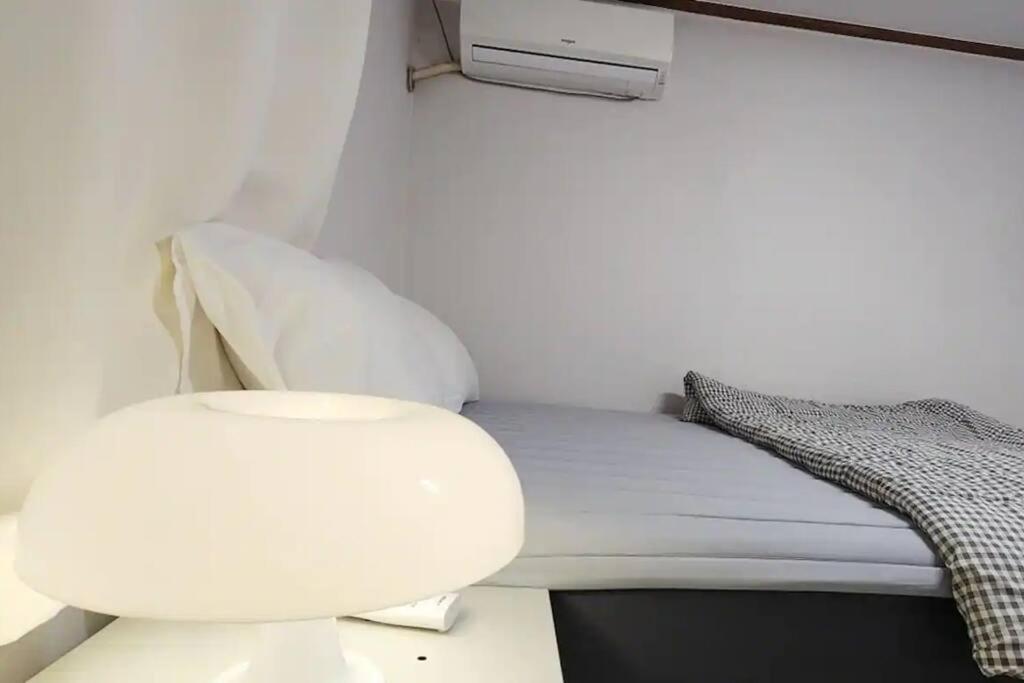 B-1 White Linen House Appartement