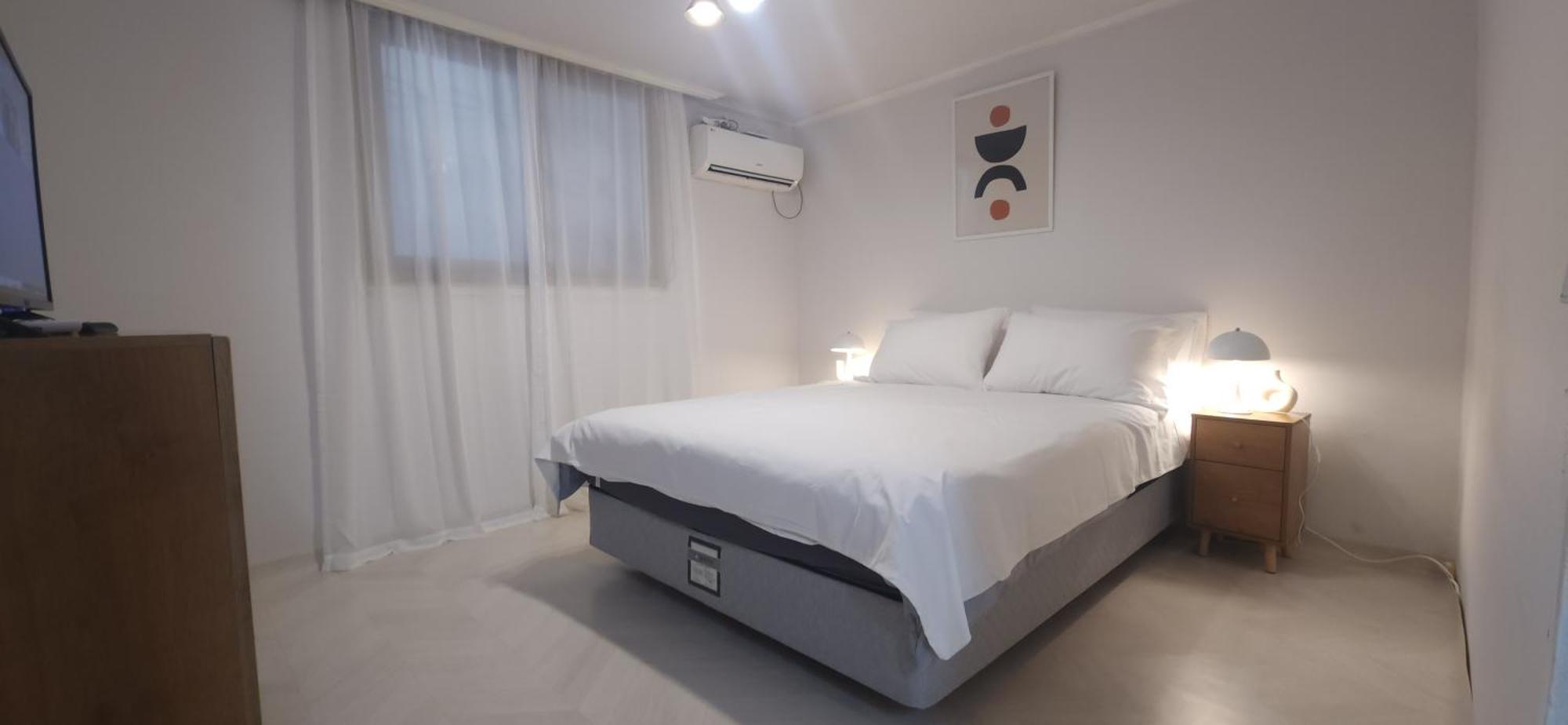 Appartement B-1 White Linen House