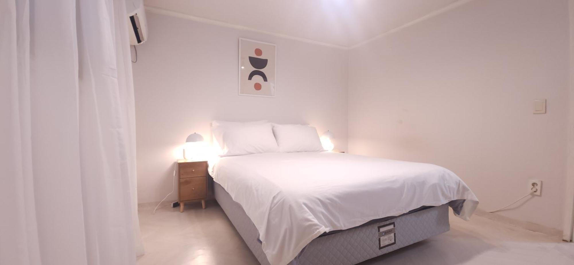 Appartement B-1 White Linen House *