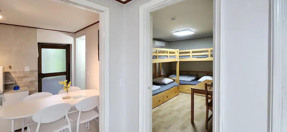 B-1 White Linen House Appartement